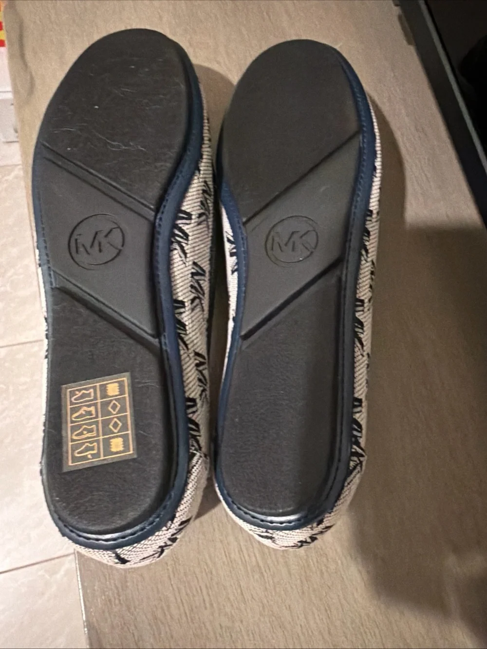 NWT Michael Kors Juliette Moc Loafers Navy Leather Women’s Size 7M